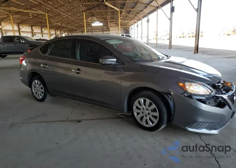 2017 Nissan Sentra S z USA, uszkodzony, nr VIN 3N1AB7AP4HY285616